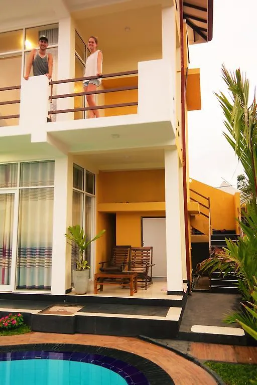 Romeo And Juliet Guest House Negombo