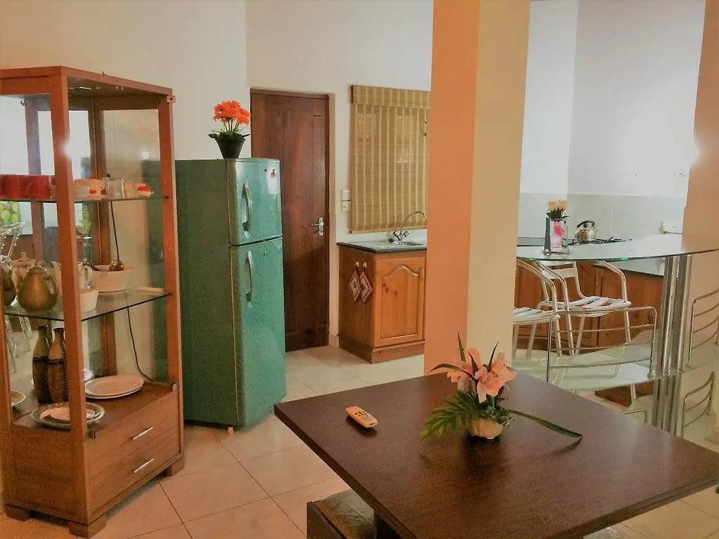 Romeo And Juliet Guest House Negombo 3*,