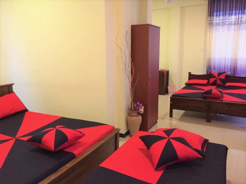 Romeo And Juliet Guest House Negombo