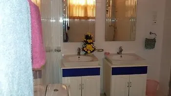 Romeo And Juliet Guest House 니곰보